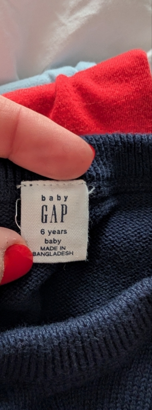 NWOT GAP Firetruck Sweater 5T - Picture 3 of 4
